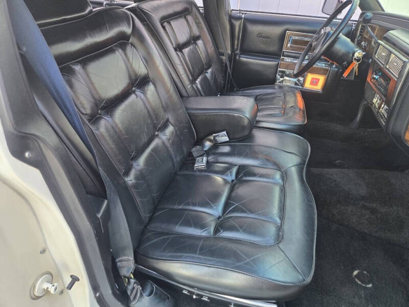 1986 Cadillac Fleetwood Brougham