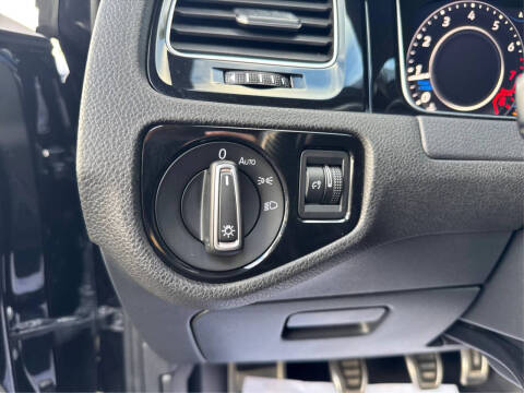 2018 Volkswagen Golf R 4Motion