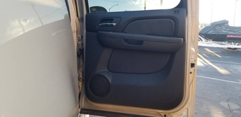 2011 GMC Yukon XL SLT