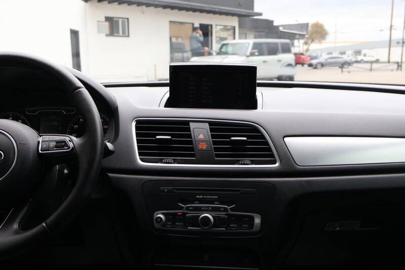 2015 Audi Q3 2.0T Premium Plus