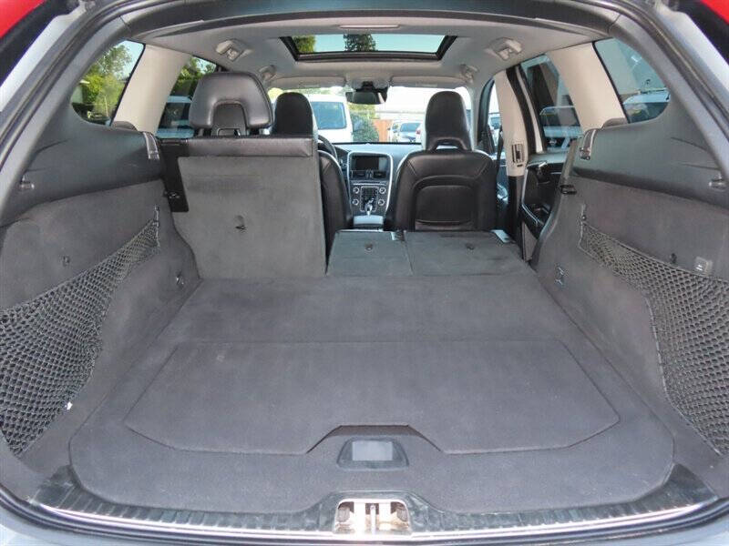 2016 Volvo XC60 T5 Drive-E Premier