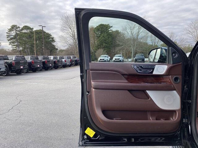 2018 Lincoln Navigator Black Label