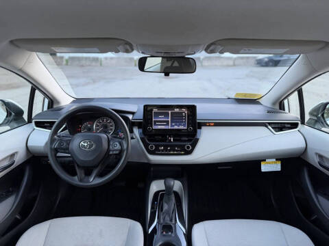 2022 Toyota Corolla LE