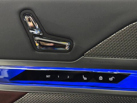 2023 BMW 7 Series 740i