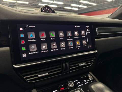 2023 Porsche Cayenne GTS Coupe