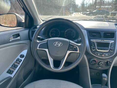2017 Hyundai Accent SE