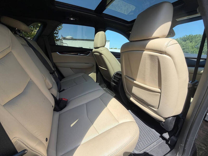 2017 Cadillac XT5 Luxury