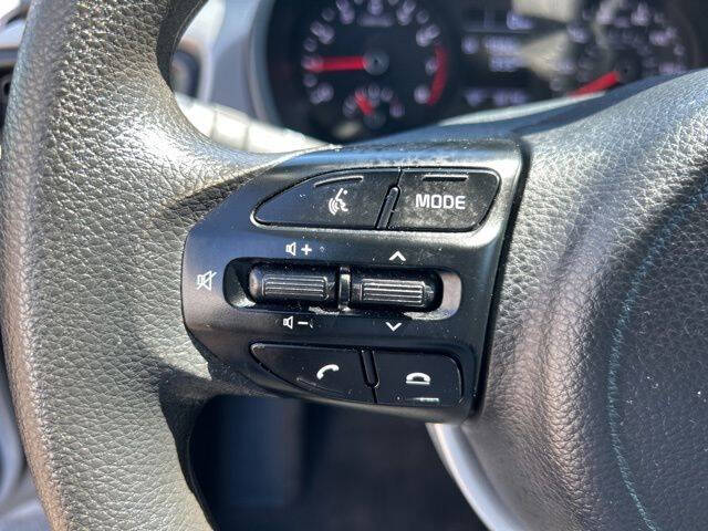 2023 Kia Rio LX