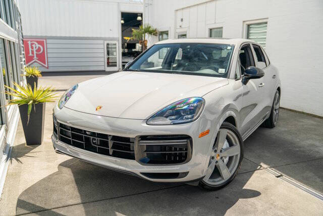 2022 Porsche Cayenne 5