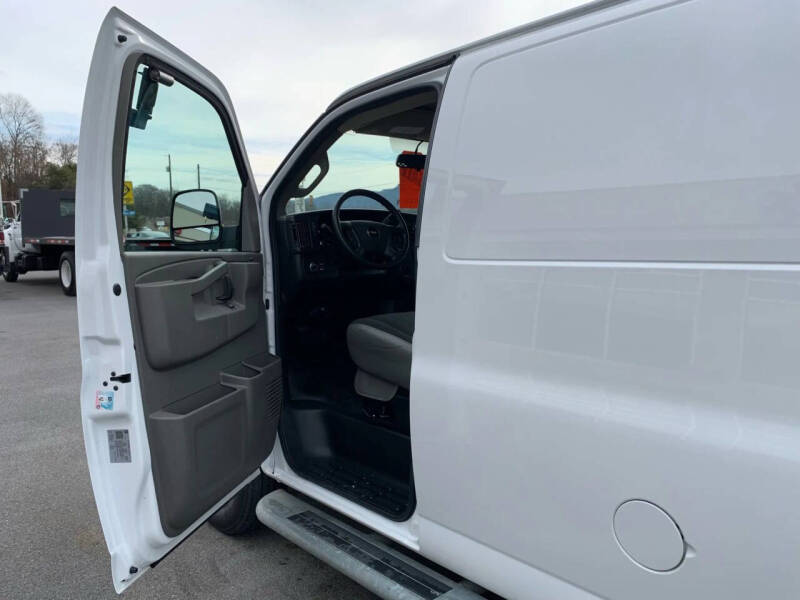 2024 GMC Savana 2500