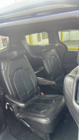 2021 Chrysler Pacifica Touring L