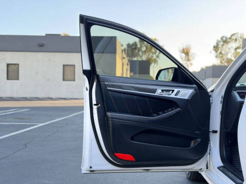 2018 Genesis G80