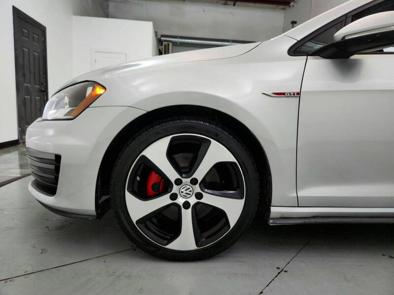 2016 Volkswagen Golf GTI S