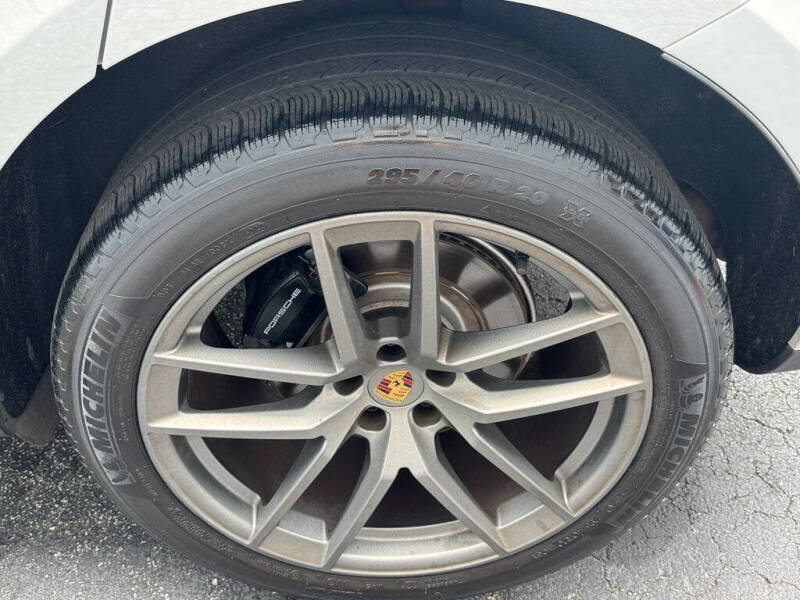 2023 Porsche Macan