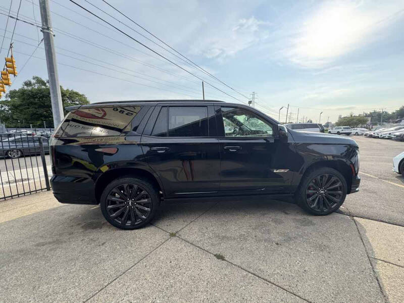 2025 Cadillac Escalade-V