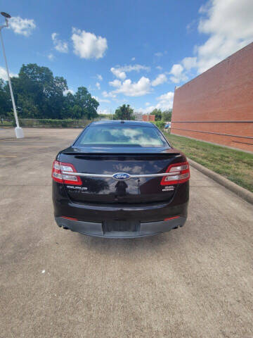 2013 Ford Taurus SEL