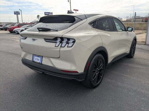 2025 Ford Mustang Mach-E Select