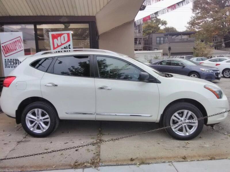 2015 Nissan Rogue Select for sale at ECONOMY AUTO MART in Chicago IL