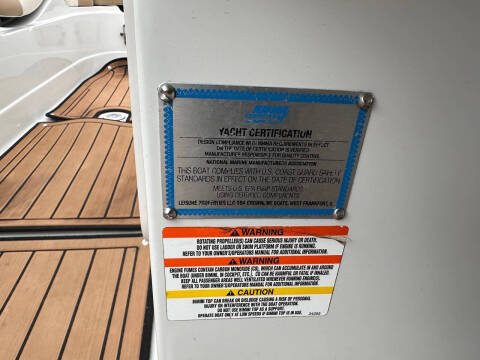 2013 Crownline E260 XS
