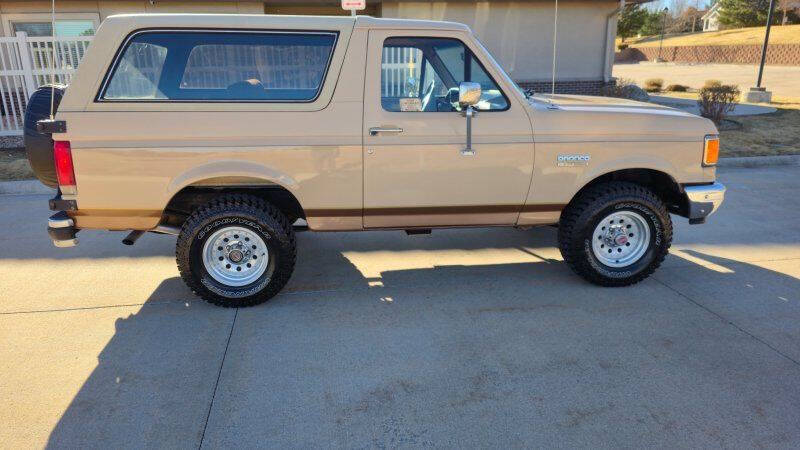 1991 Ford Bronco Custom