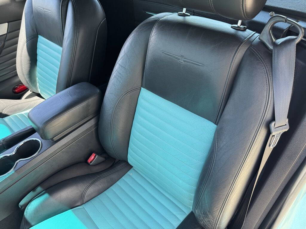 2002 Ford Thunderbird 16