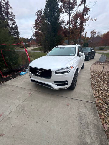 2017 Volvo XC90 T6 Momentum