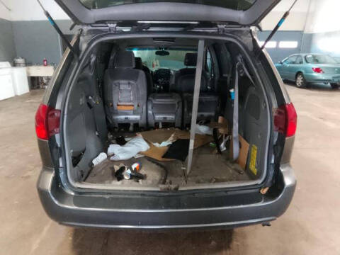 2005 Toyota Sienna