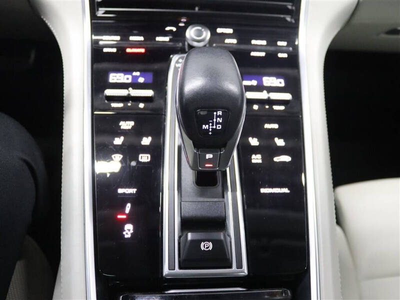 2017 Porsche Panamera 4S