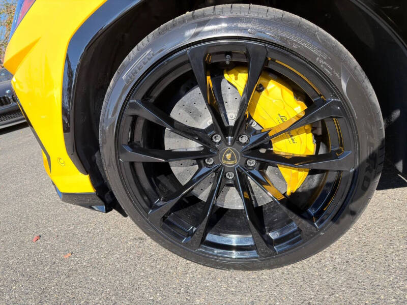 2020 Lamborghini Urus