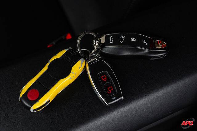 2016 Porsche Cayman