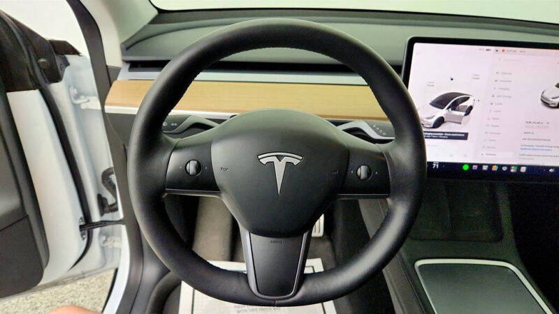 2023 Tesla Model Y Performance