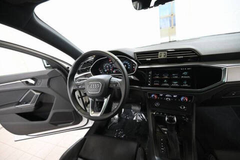 2025 Audi Q3 quattro S line Premium 45 TFSI