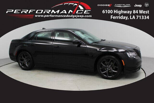 2020 Chrysler 300 Touring