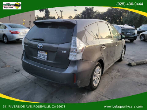 2012 Toyota Prius v Three