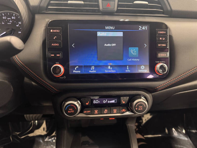 2025 Nissan Versa SR