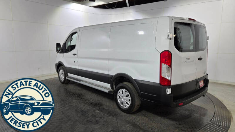 2022 Ford Transit
