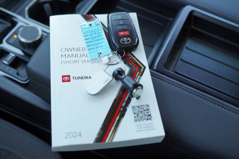 2024 Toyota Tundra SR5