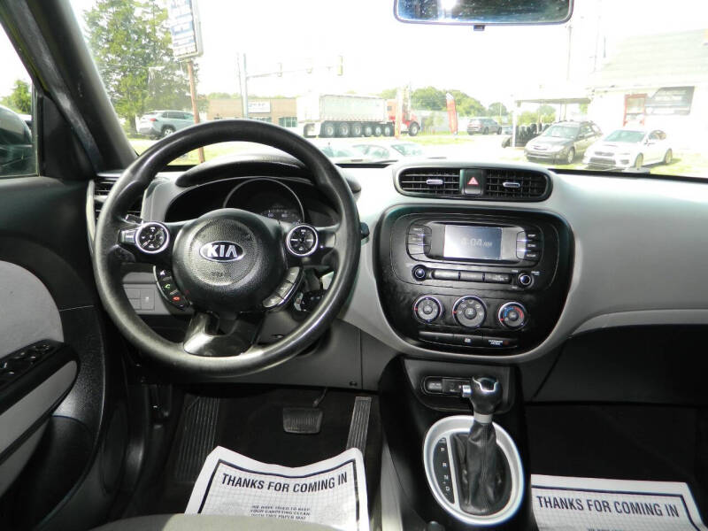 2016 Kia Soul Base photo 17