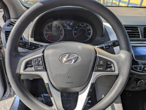 2013 Hyundai Accent GLS
