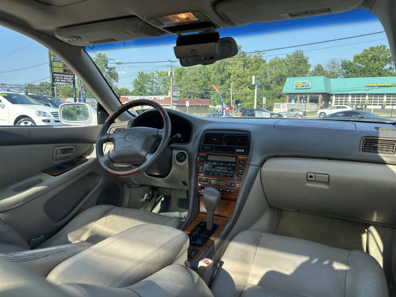 2000 Lexus ES 300