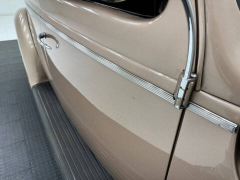 1940 Ford Deluxe