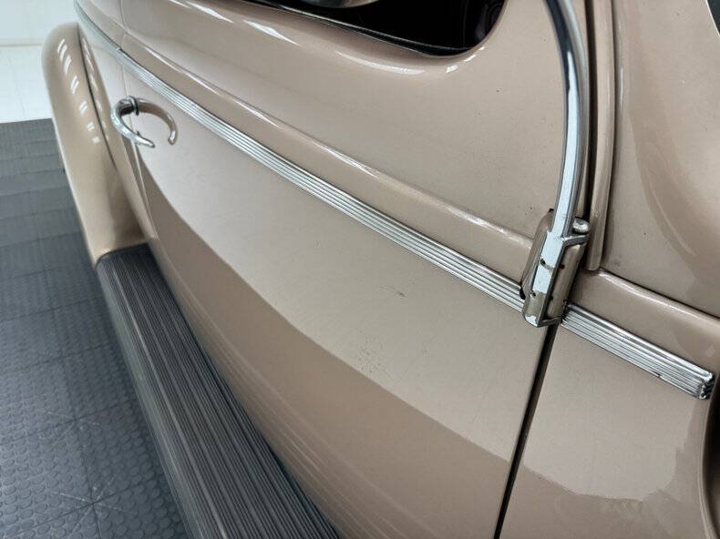 1940 Ford Deluxe
