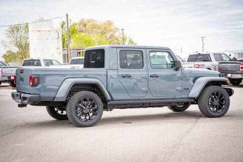 2025 Jeep Gladiator NightHawk