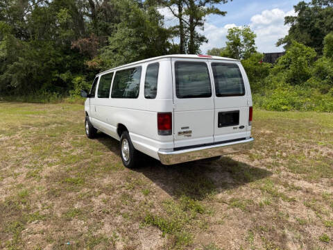2013 Ford E-Series E-350 SD XLT