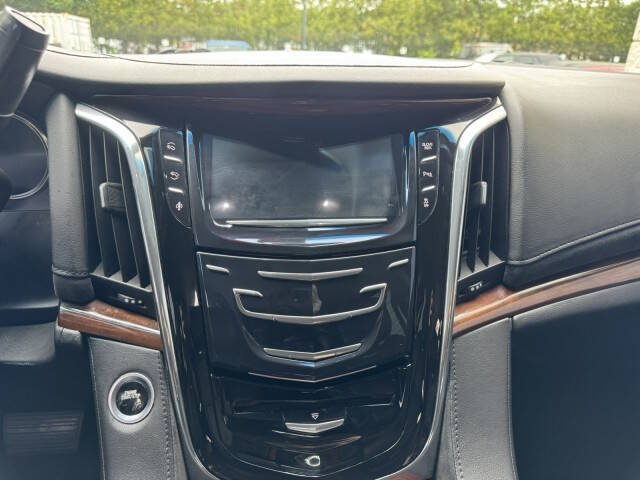 2016 Cadillac Escalade Standard