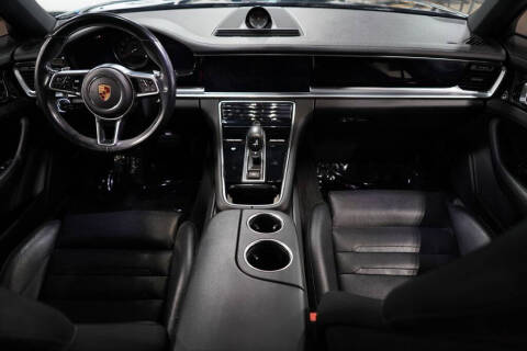 2018 Porsche Panamera