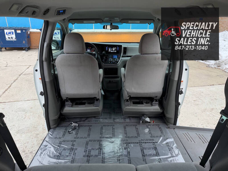 2015 Toyota Sienna L 7-Passenger