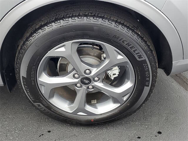 2023 Ford Escape ST-Line