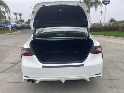 2023 Toyota Camry Hybrid SE Nightshade