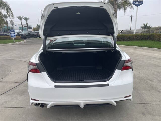 2023 Toyota Camry Hybrid SE Nightshade